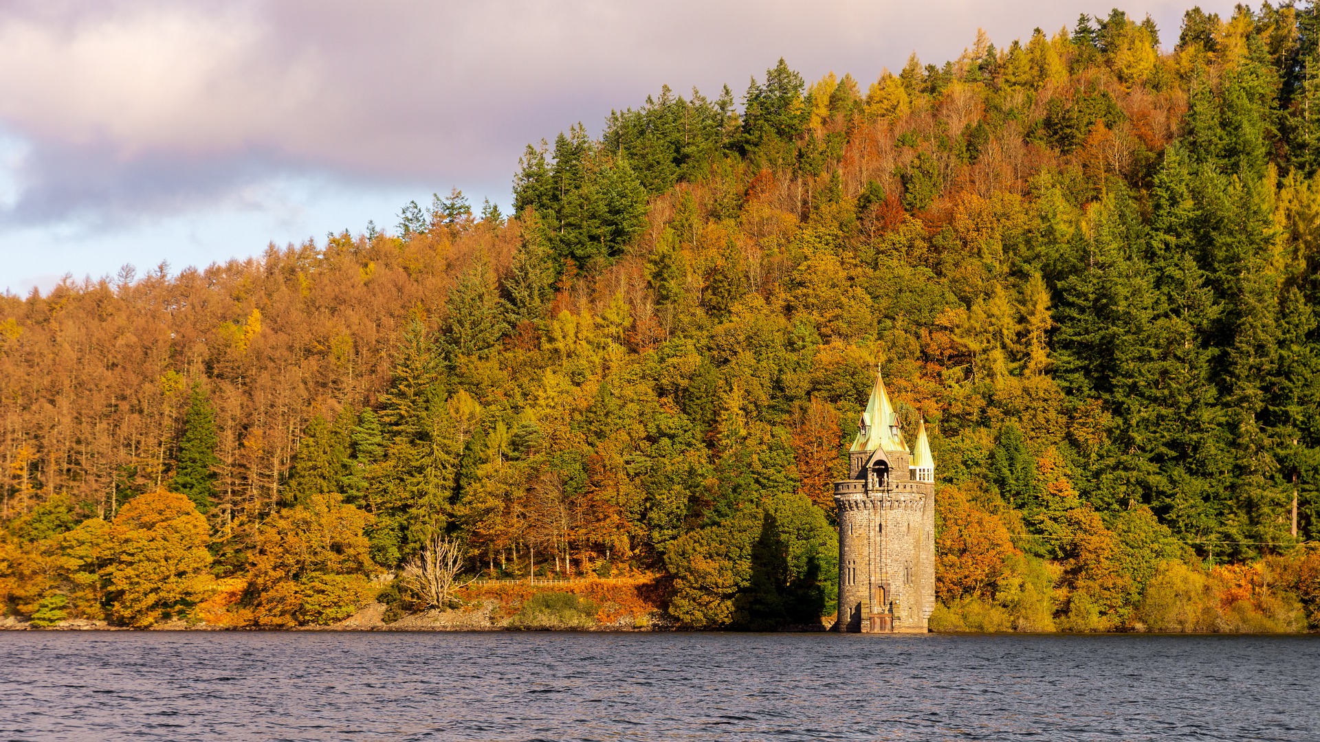 Five great reasons to get out for an Autumn Walk in Wales in 2022