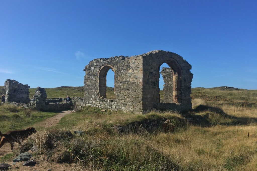 Love Traditions in Wales: St Dwynwen’s Day and Welsh Love Spoons