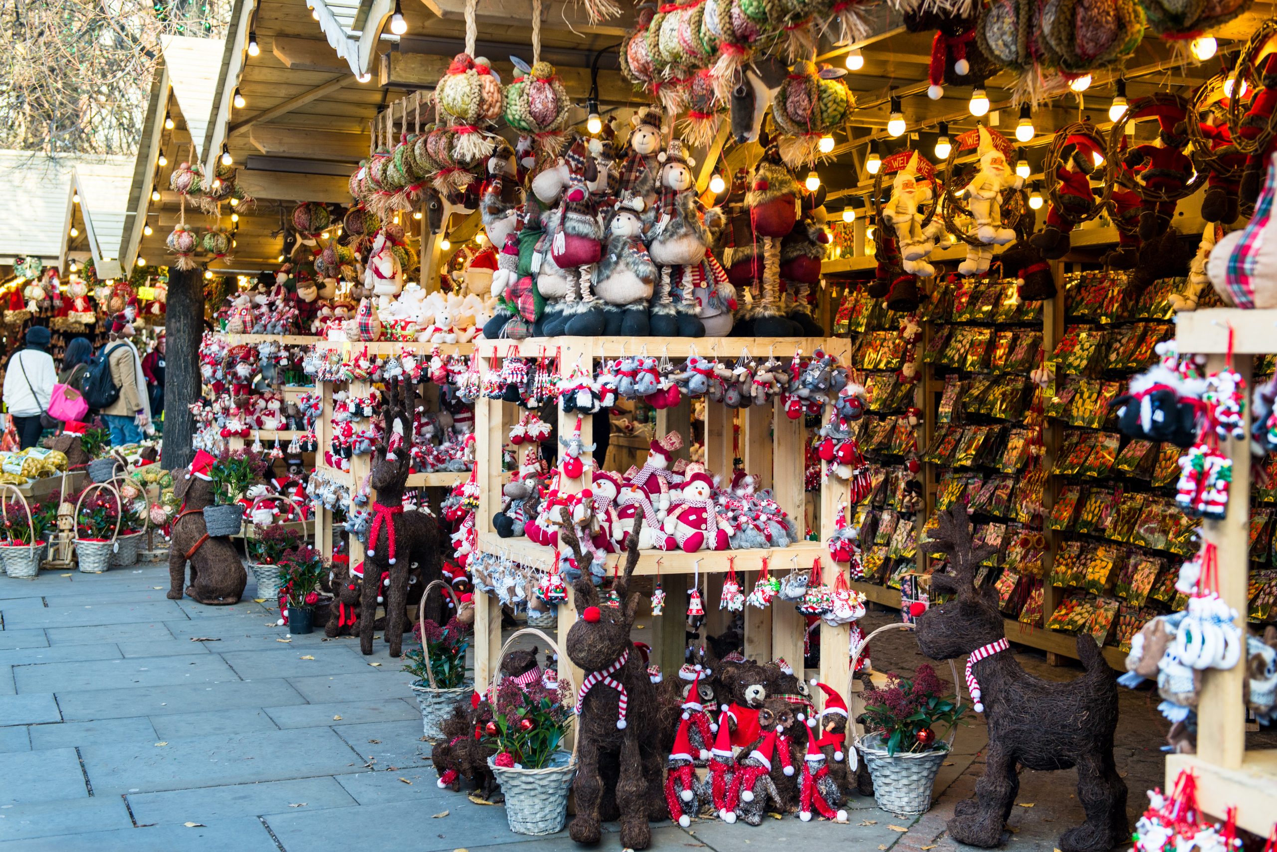 Discover Wales’s Christmas Markets and Festivals this Winter